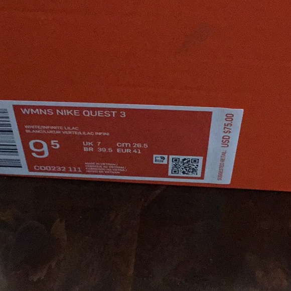 NIKE WOMENS QUEST 3 RUNNING SHOE - Picture 12 of 12